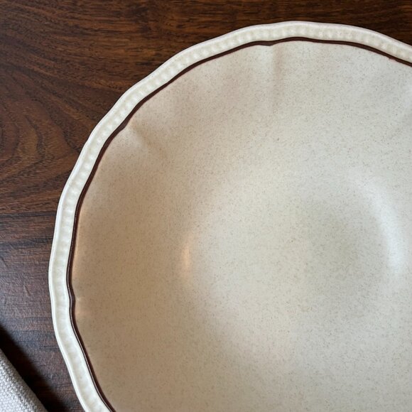 Kensington Staffordshire Handcrafted Ironsone Serving Bowl - Picture 4 of 10